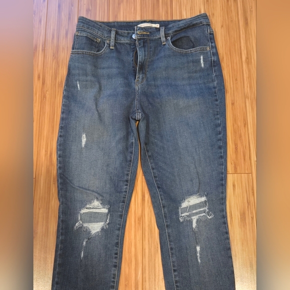 Levis Distressed 721 High Rise Blue Jeans - Picture 3 of 8